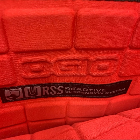 Ogio laptop messenger bag - Picture 5 of 9